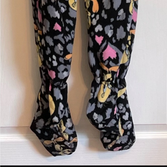 Looney Tunes Tweety Bird Feety Pajama. Size M. Fun Halloween costume! - Picture 5 of 6